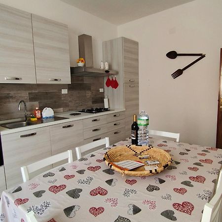Appartamento Maestrale Порто-Торрес Екстер'єр фото